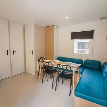 Mobil 6 Pers - Terrasse - - Api-1-52-570 Camping