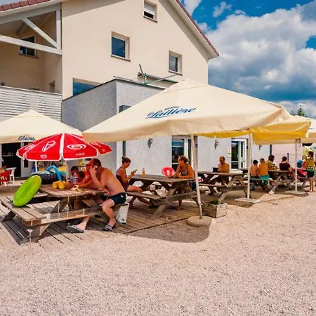 Camping Mobil 6 Pers - Terrasse - - Api-1-52-570 *